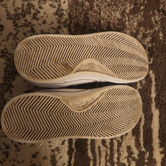 Nike Court Royale 2 MidWomen's Shoes - Picture 3 of 5